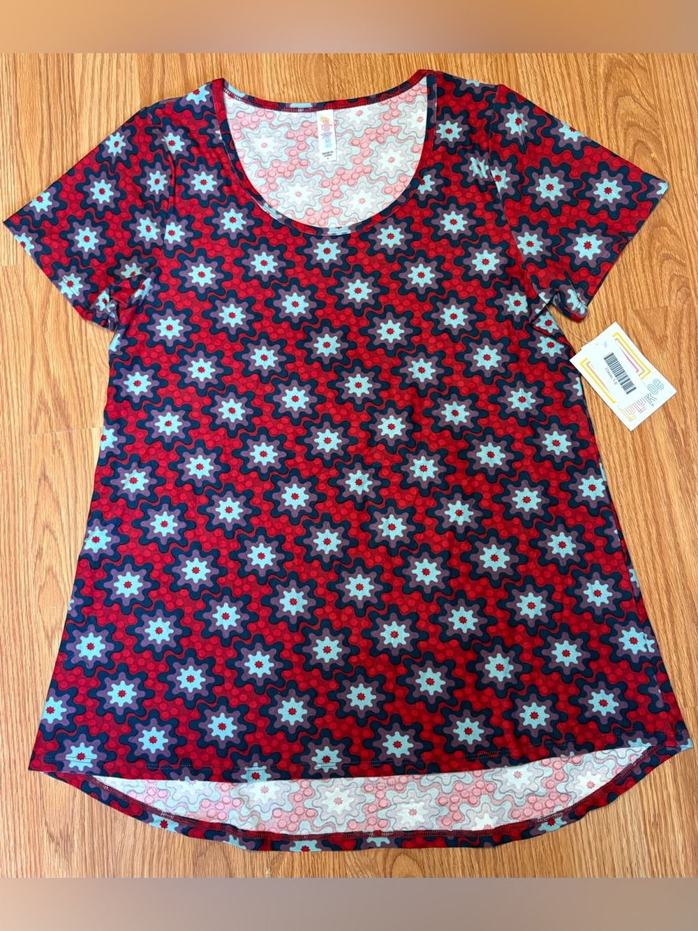 LuLaRoe Women’s Red Patterned Scoop Neck Top
